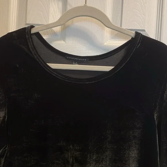 Nordstrom Black Plush Velvet & Burnout Lace LS Top - Picture 3 of 3